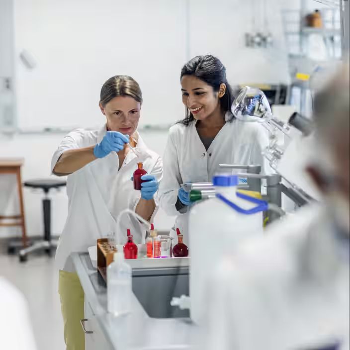 personer i et laboratorium